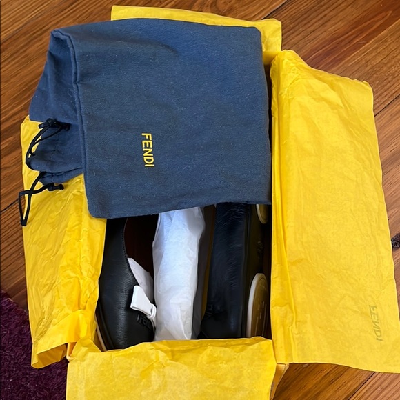 Fendi ballet flats, like new and barely worn. - Picture 7 of 7